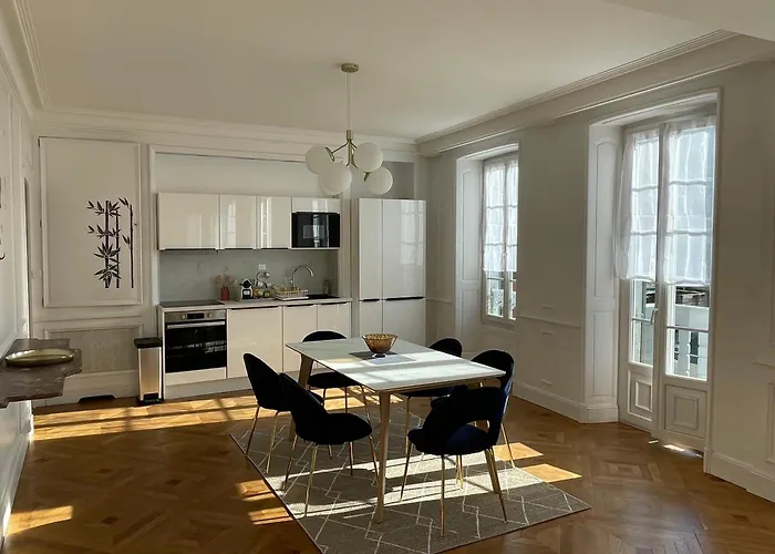 Les Orchidees Et Les Marguerites * Lourdes